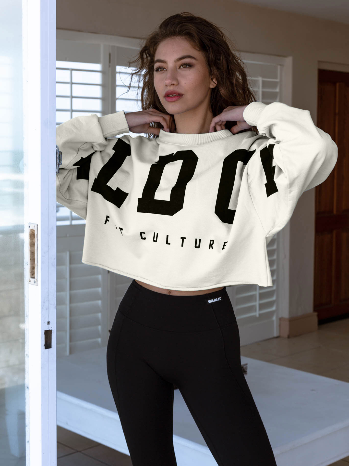 WILDCAT - FIT CULTURE Oversized Fleece Crew Crop - Cream