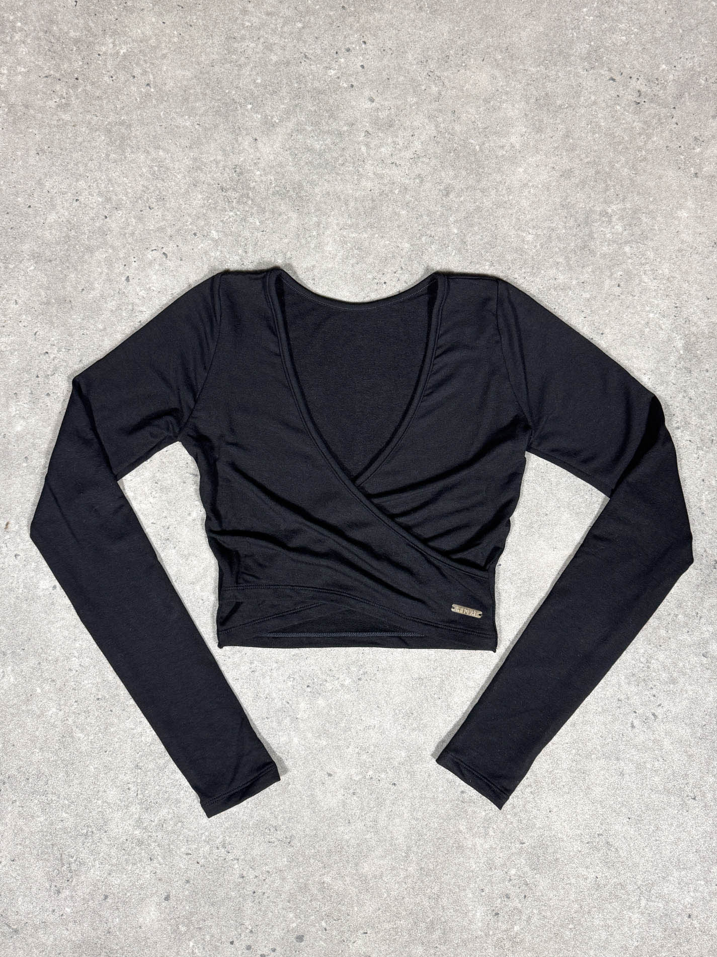 WILDCAT Luxe Stretch V Wrap Lounge Top - Black