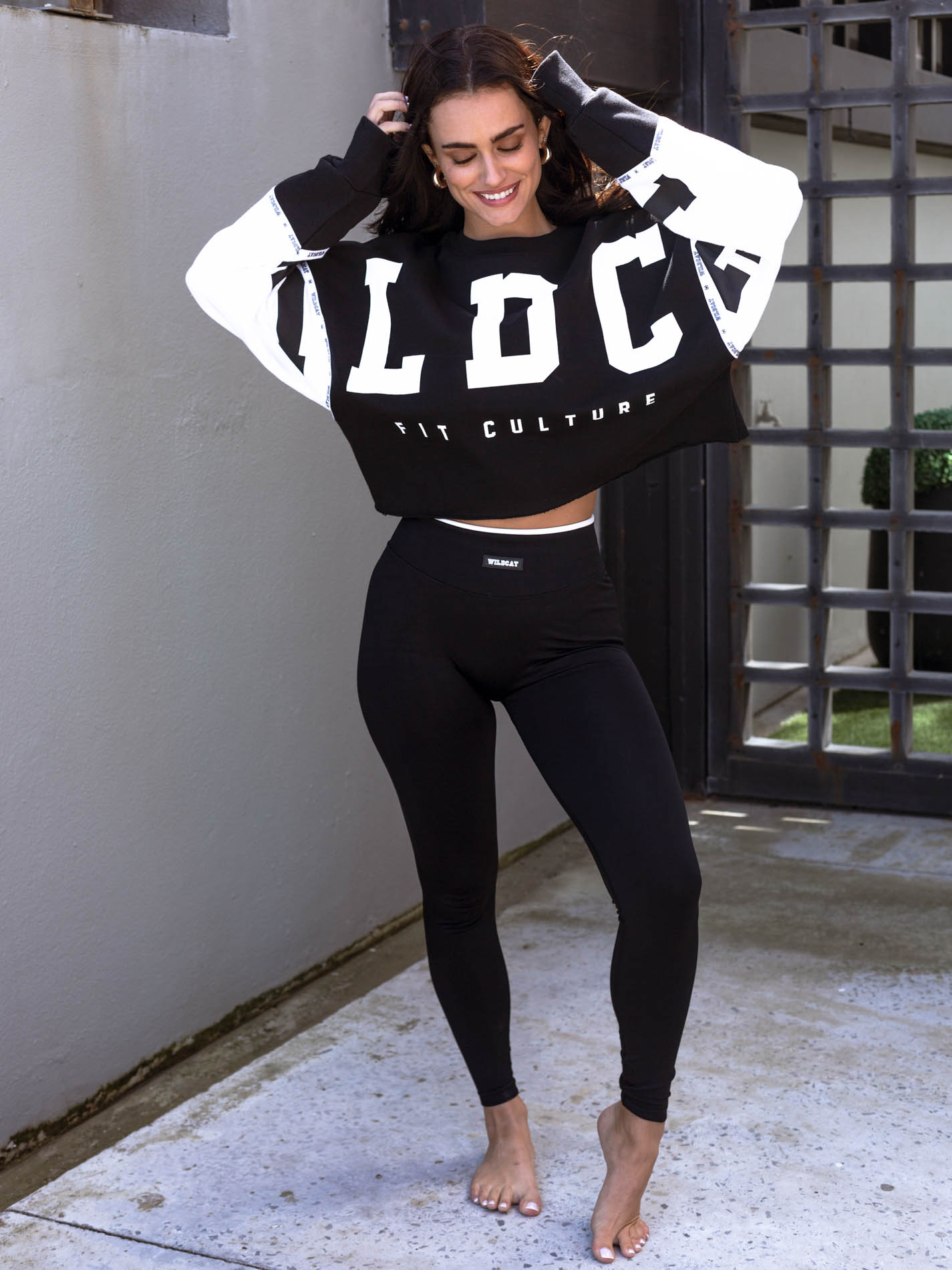 WILDCAT - FIT CULTURE Oversized Fleece Crew Crop - Contrast Black - Image 9